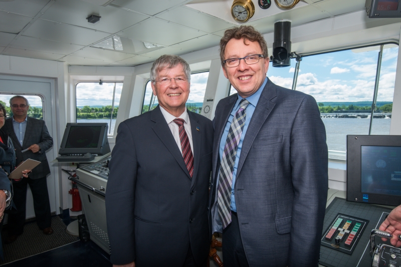 À l'intérieur du NM Grues-des-Isles
